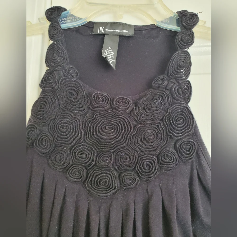 INC top 🖤 - Picture 2 of 8